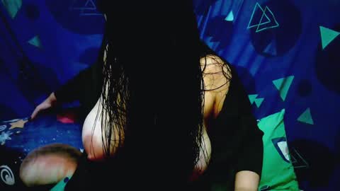 Lesly moon online show from December 19, 2024, 12:56 am