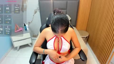 Snapshot of leslysimpson chatting on February 12, 2026, 1:17 pm online show from February 12, 2026, 1:17 pm