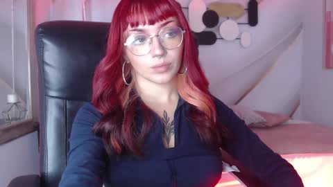 Snapshot of lessboobs_gh chatting on January 16, 2025, 12:09 pm Less  online show from January 16, 2025, 12:09 pm