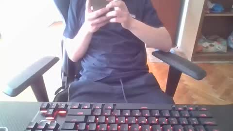 neoglo online show from April 1, 2026, 11:22 am