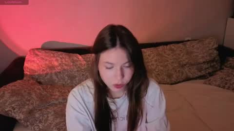 Snapshot of let_me_seee chatting on April 23, 2026, 8:22 pm Fiona online show from April 23, 2026, 8:22 pm