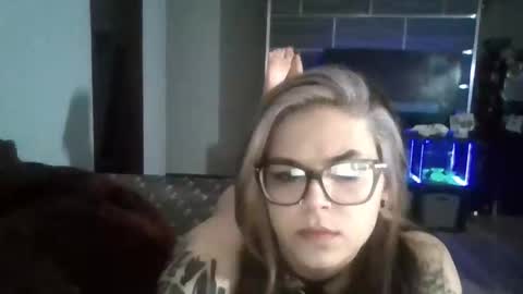 Ivy online show from April 21, 2026, 2:04 am