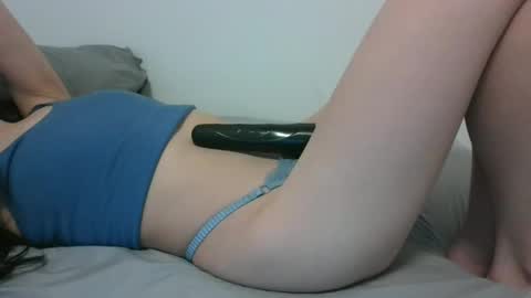 lets_play143 online show from December 18, 2024, 5:37 am