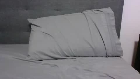 lets_play143 online show from November 4, 2025, 1:16 am