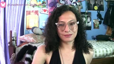 Lewd Mooncat online show from May 15, 2026, 6:37 pm