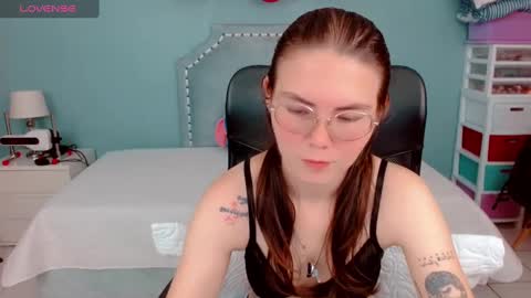 Lexas Room online show from September 24, 2025, 3:54 am