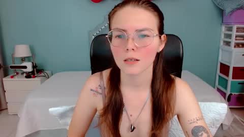 Lexas Room online show from September 27, 2025, 4:39 am