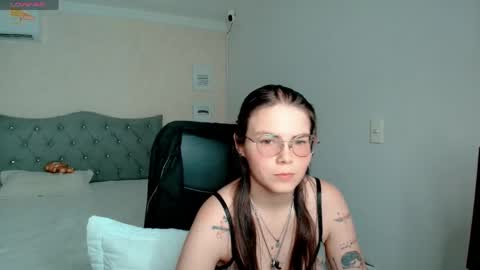 Lexas Room online show from April 22, 2026, 5:03 pm