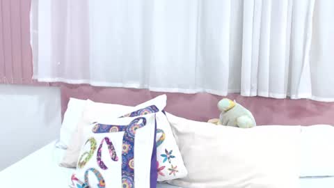 Gabrielle online show from February 15, 2025, 4:23 pm