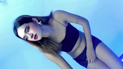 Snapshot of lexia_naj chatting on February 17, 2026, 5:19 pm Lexia online show from February 17, 2026, 5:19 pm