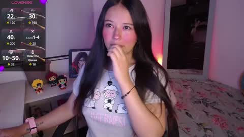 Lexie Thompson   8pm  0000am -5 online show from November 21, 2025, 12:43 am