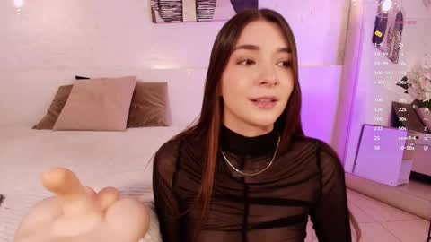 Snapshot of lexiee_grey_ chatting on March 4, 2025, 12:12 pm Lexie online show from March 4, 2025, 12:12 pm