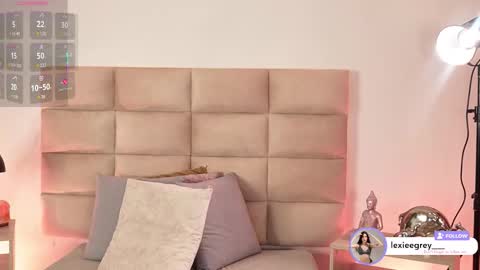 Snapshot of lexiee_grey_ chatting on December 2, 2025, 11:59 am Lexie online show from December 2, 2025, 11:59 am