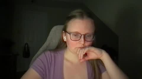 Snapshot of lexielilacs chatting on January 17, 2025, 3:23 am lexie online show from January 17, 2025, 3:23 am