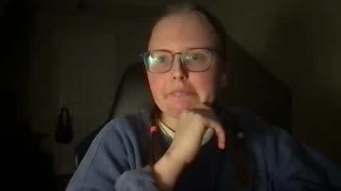 Snapshot of lexielilacs chatting on February 17, 2025, 4:31 am lexie online show from February 17, 2025, 4:31 am