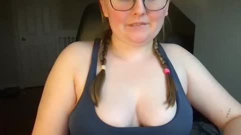 Snapshot of lexielilacs chatting on October 30, 2025, 8:31 pm lexie online show from October 30, 2025, 8:31 pm