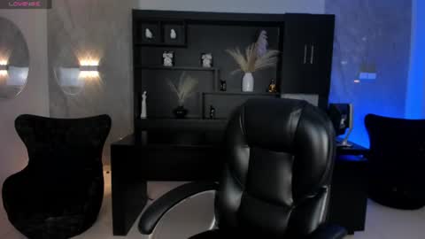 Lexie  online show from July 5, 2026, 12:01 pm