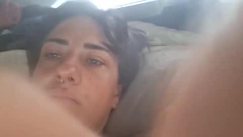 lexndemm11 online show from April 3, 2026, 3:32 pm