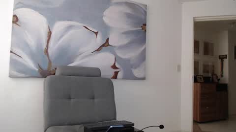 Snapshot of lexxandbuster chatting on January 7, 2025, 6:56 pm LEXX BUSTER online show from January 7, 2025, 6:56 pm