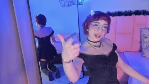 Snapshot of lexy_bluu chatting on February 10, 2026, 9:02 am Lexy online show from February 10, 2026, 9:02 am