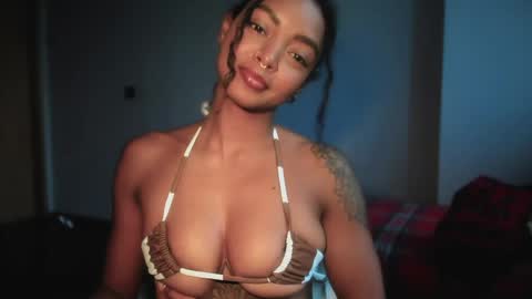 Snapshot of lexy_squirt_queen chatting on May 14, 2026, 12:12 pm LEXY - Independent account online show from May 14, 2026, 12:12 pm