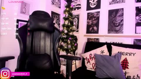 LexyJoyce online show from December 17, 2025, 9:10 pm