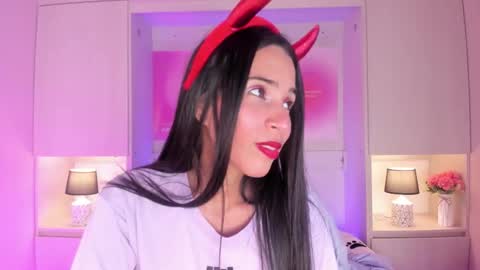 L I A  online show from January 9, 2026, 4:15 am