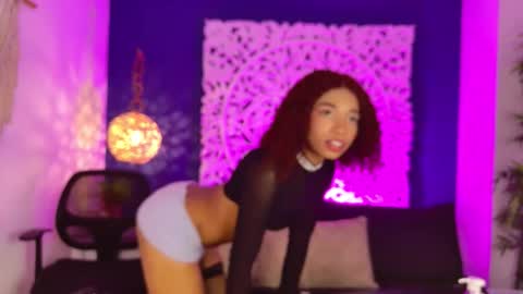 lexyskye online show from March 7, 2026, 12:02 pm