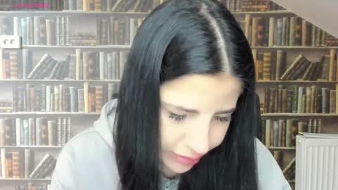 lexyswett online show from November 11, 2025, 8:25 am