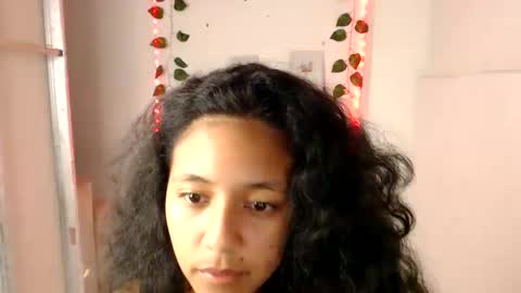 lolita online show from December 4, 2024, 4:54 am