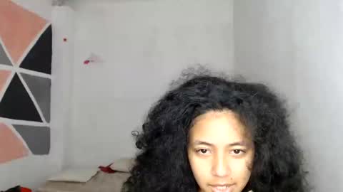 lolita online show from December 19, 2024, 4:45 am