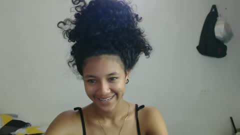 lolita online show from February 24, 2025, 1:42 pm