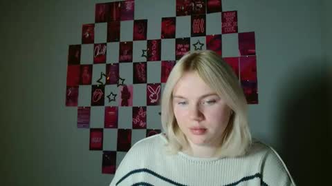 Snapshot of leyla_le chatting on November 5, 2025, 7:08 am Leyla online show from November 5, 2025, 7:08 am