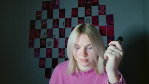 Snapshot of leyla_le chatting on November 13, 2025, 7:07 am Leyla online show from November 13, 2025, 7:07 am