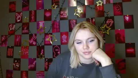 Snapshot of leyla_le chatting on January 8, 2026, 7:10 am Leyla online show from January 8, 2026, 7:10 am