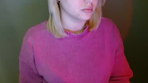 Snapshot of leyla_le chatting on February 5, 2026, 6:12 pm Leyla online show from February 5, 2026, 6:12 pm