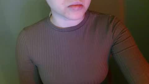 Snapshot of leyla_le chatting on February 7, 2026, 6:39 am Leyla online show from February 7, 2026, 6:39 am