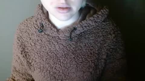 Snapshot of leyla_le chatting on February 17, 2026, 6:32 am Leyla online show from February 17, 2026, 6:32 am