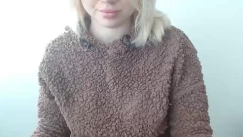 Snapshot of leyla_le chatting on March 2, 2026, 7:09 am Leyla online show from March 2, 2026, 7:09 am