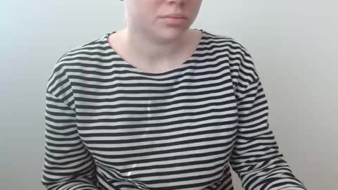 Snapshot of leyla_le chatting on March 16, 2026, 7:01 am Leyla online show from March 16, 2026, 7:01 am