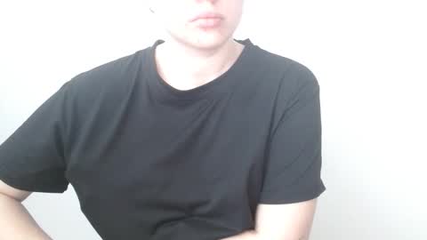 Snapshot of leyla_le chatting on March 30, 2026, 5:30 am Leyla online show from March 30, 2026, 5:30 am