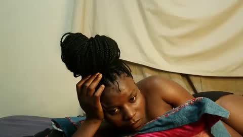 leylacuty13 online show from March 12, 2026, 3:23 am