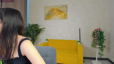 leylamirage online show from March 30, 2026, 12:17 pm