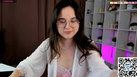 leylamirage online show from May 27, 2026, 8:17 pm