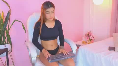 Leyla online show from February 2, 2026, 12:04 pm