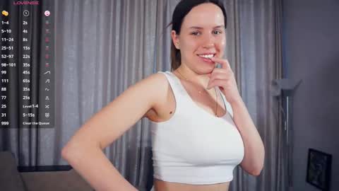 Adeline Di or just cute girl3 online show from December 23, 2025, 7:06 am