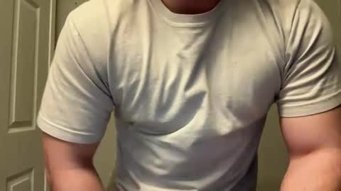 Snapshot of lhotboyl chatting on March 17, 2026, 10:24 pm lhotboyl online show from March 17, 2026, 10:24 pm