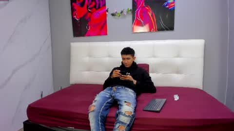 lia78couple online show from July 10, 2026, 10:01 pm