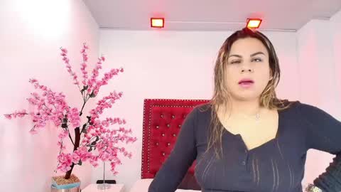 Lia  online show from May 20, 2026, 3:24 am