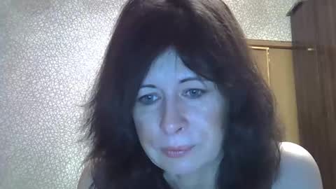 Snapshot of lia_ang chatting on October 24, 2025, 8:49 pm lia_ang online show from October 24, 2025, 8:49 pm